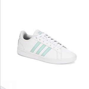 Adidas Advantage Sneaker